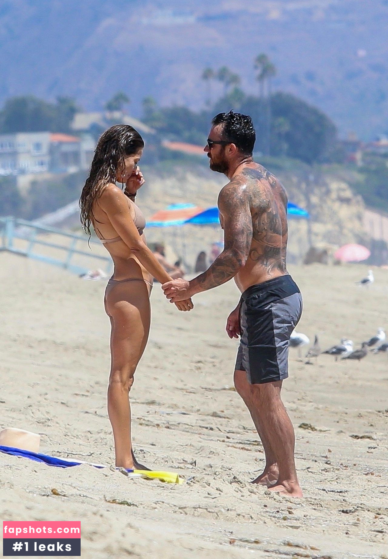 Brooke Burke gallery photo #1001