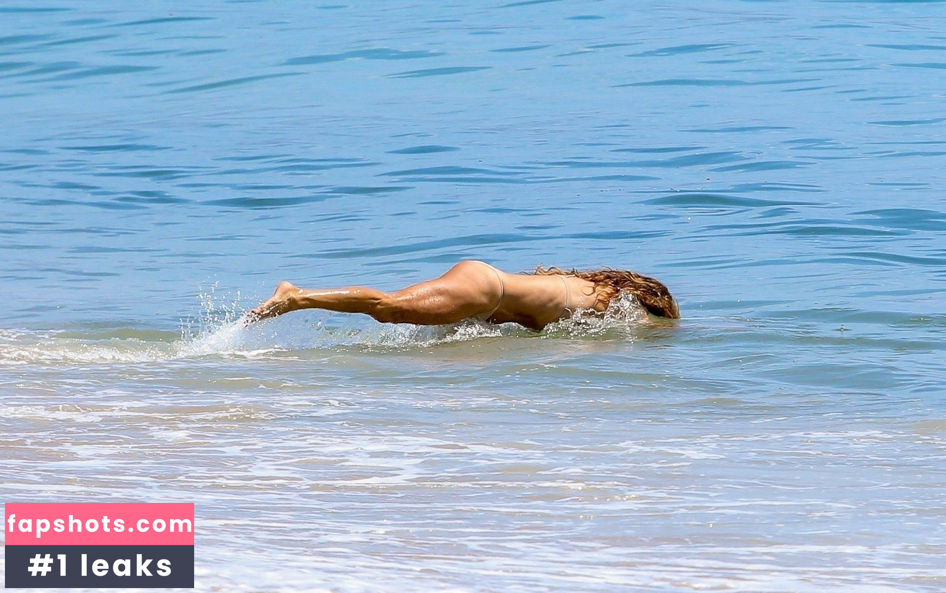 Brooke Burke gallery photo #1009