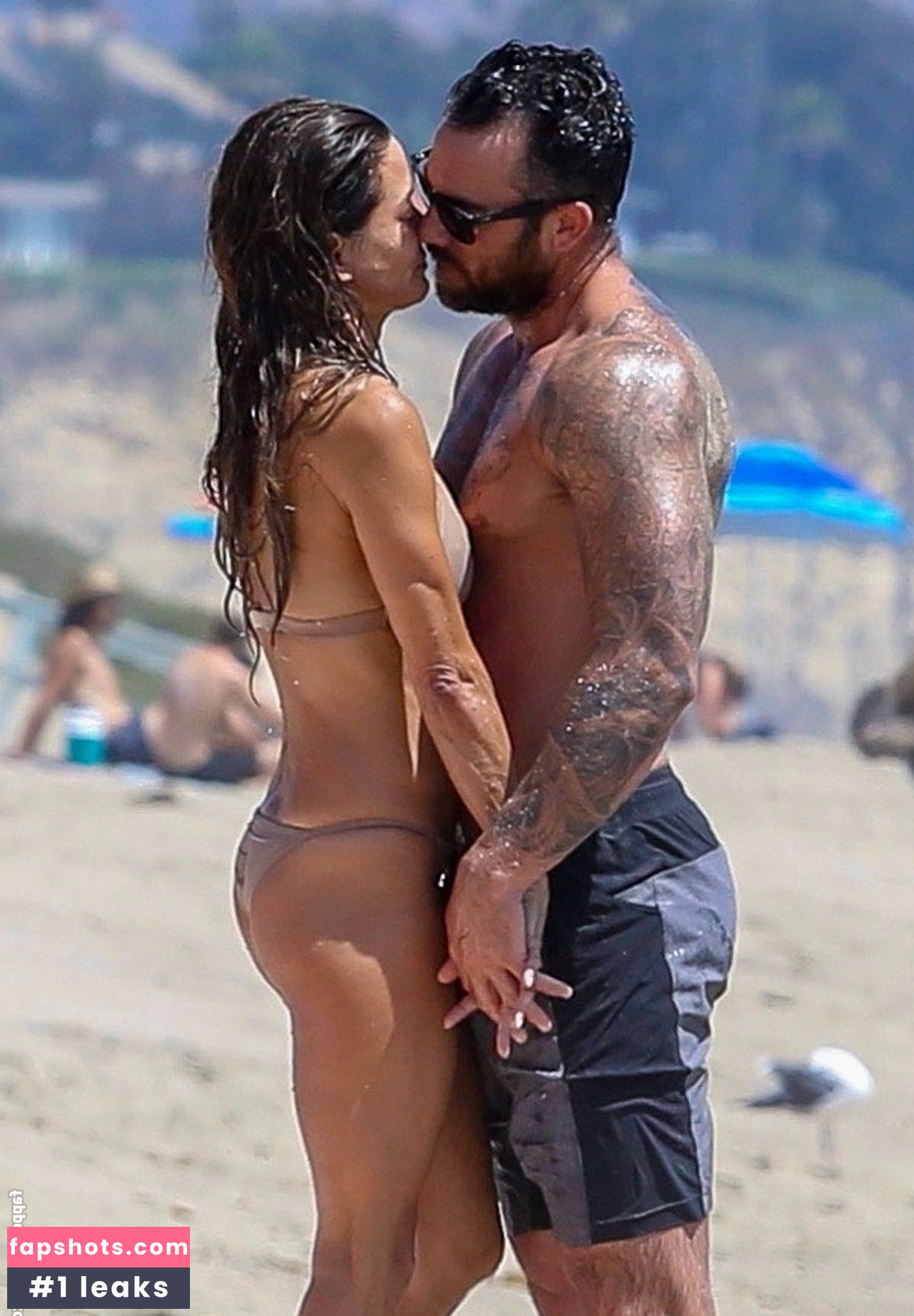 Brooke Burke gallery photo #1017