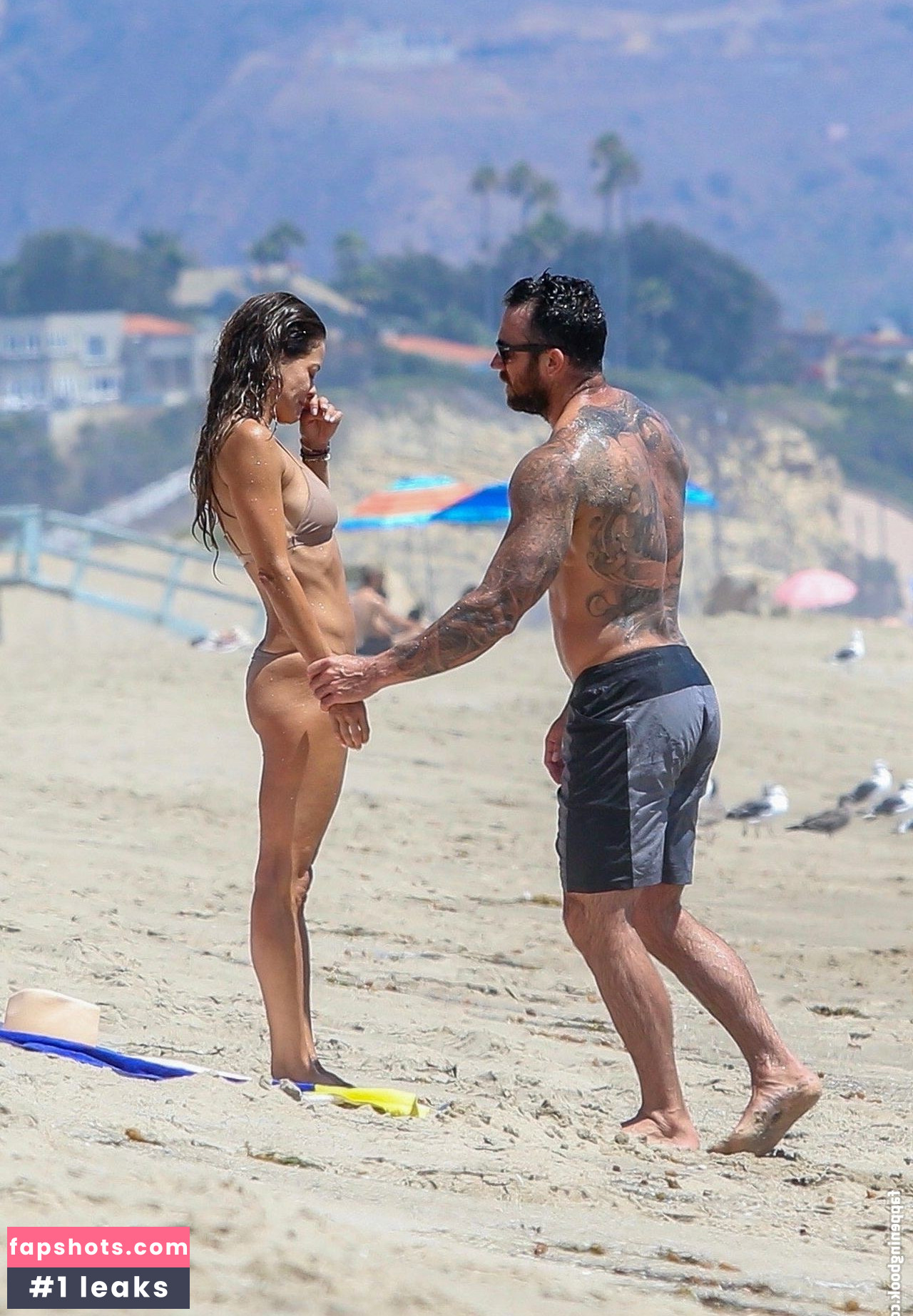 Brooke Burke gallery photo #1018