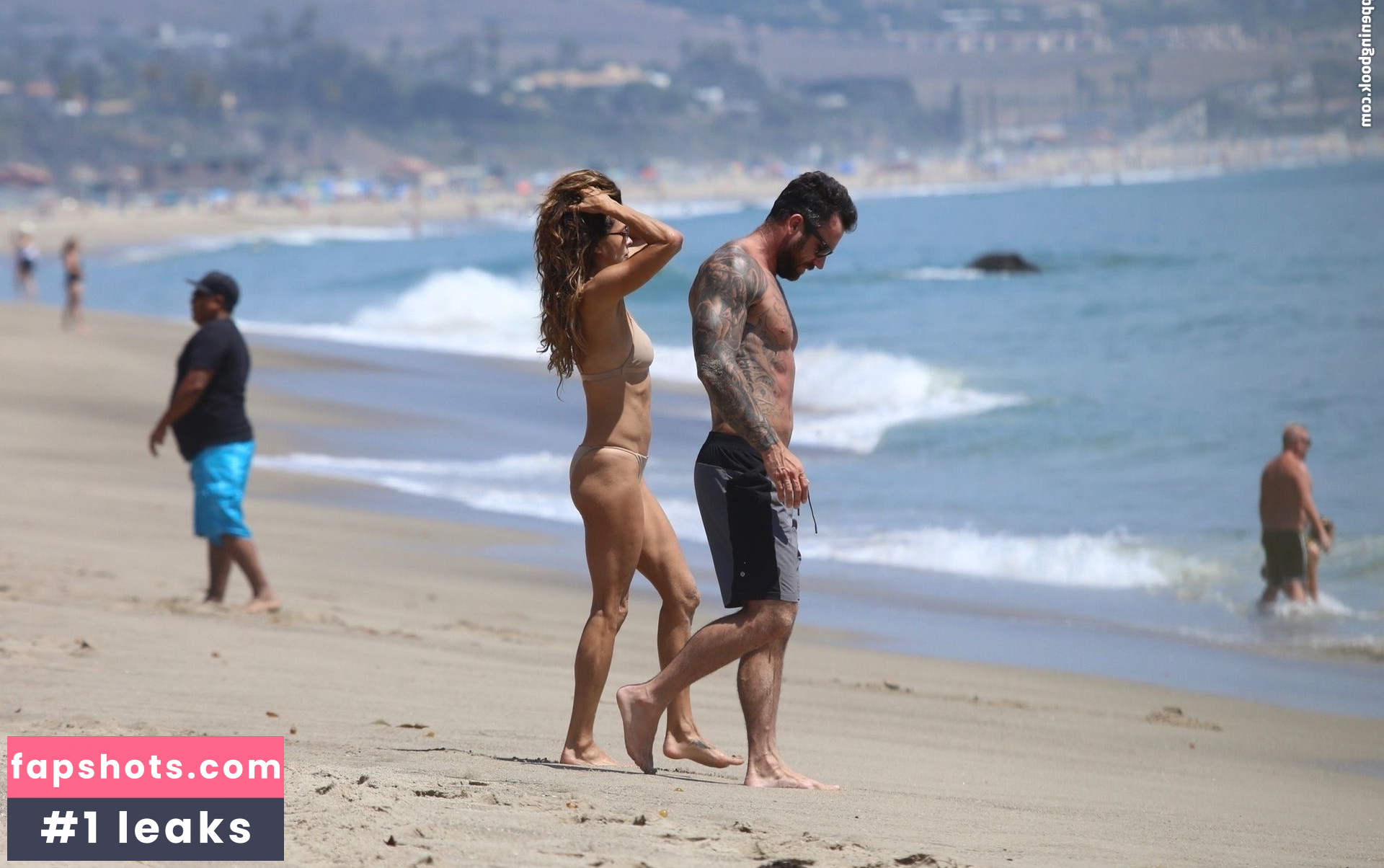 Brooke Burke gallery photo #1026