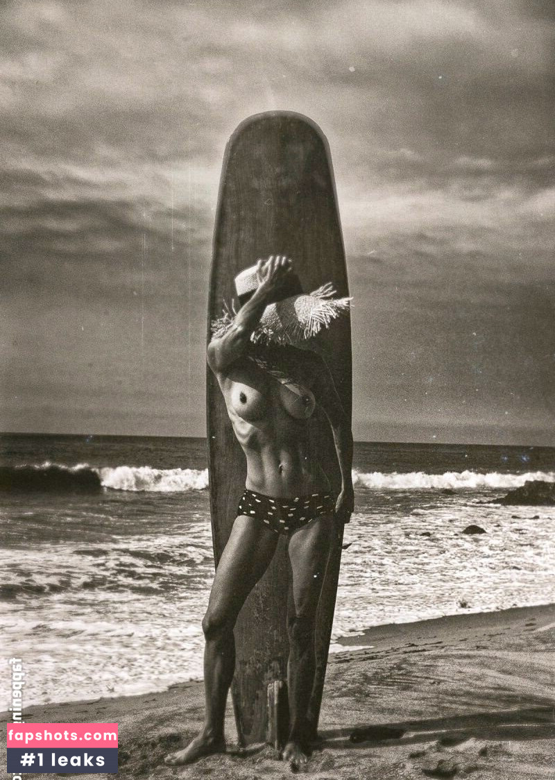 Brooke Burke gallery photo #1032