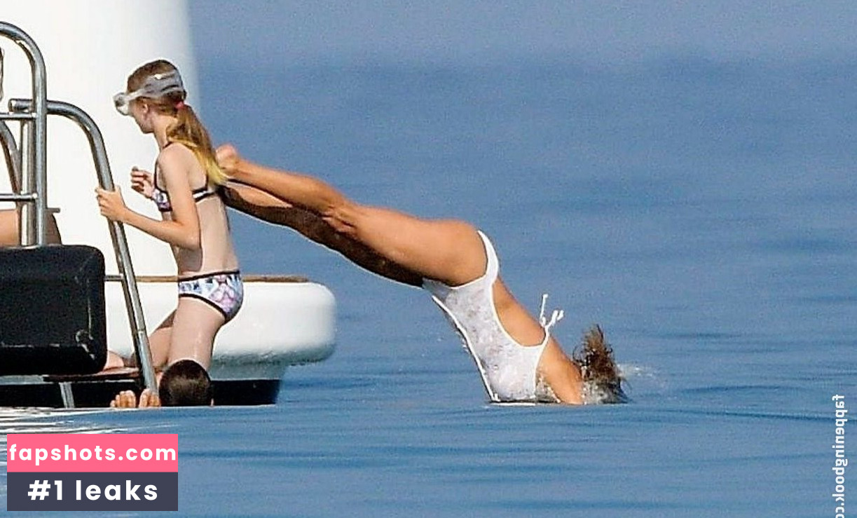 Brooke Burke gallery photo #1397