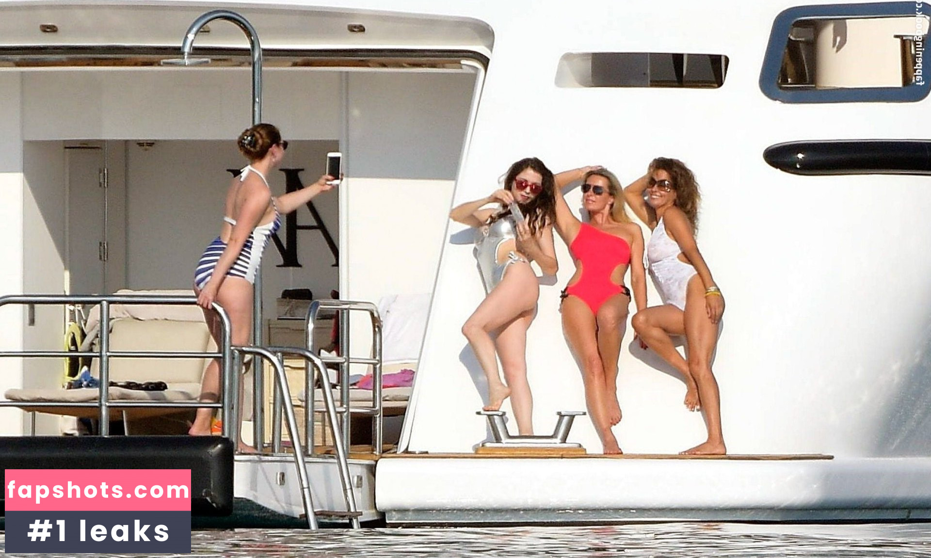 Brooke Burke gallery photo #1405