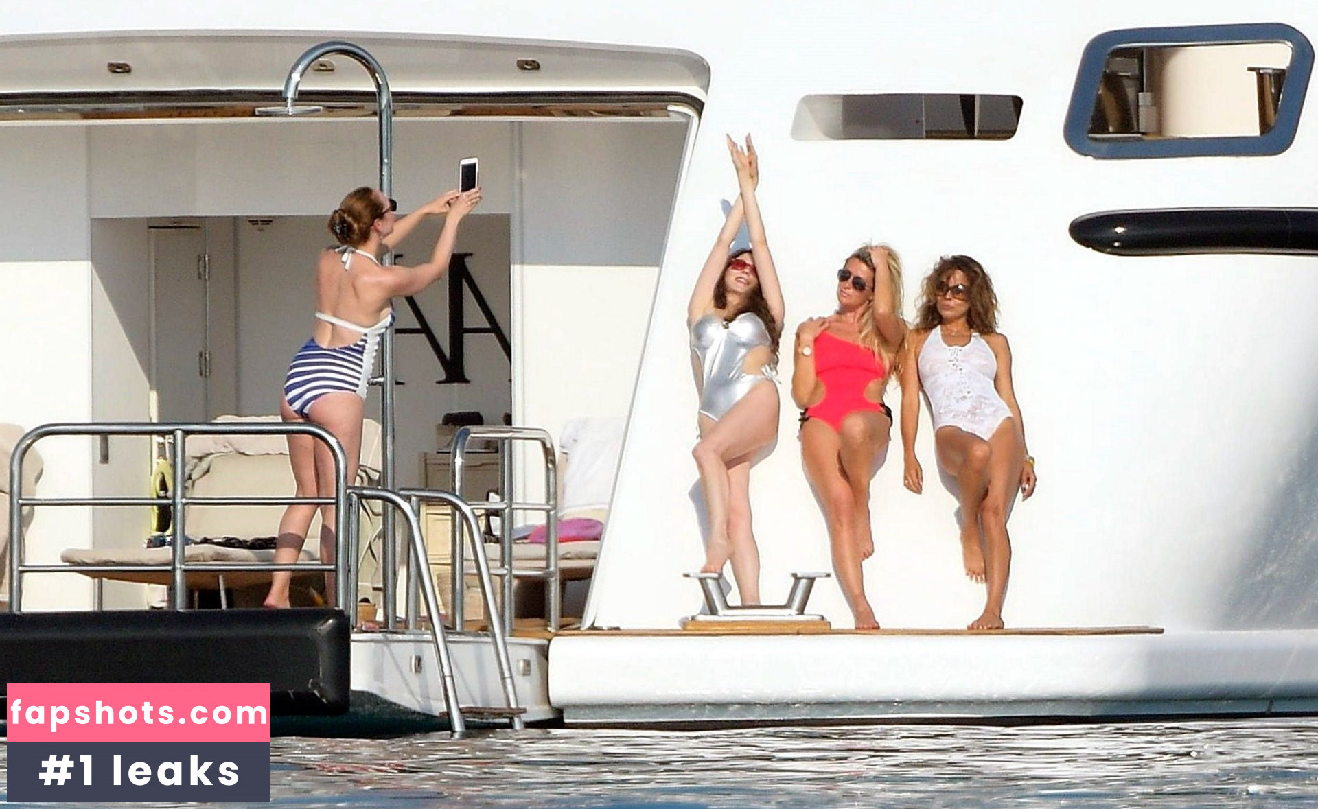 Brooke Burke gallery photo #1406