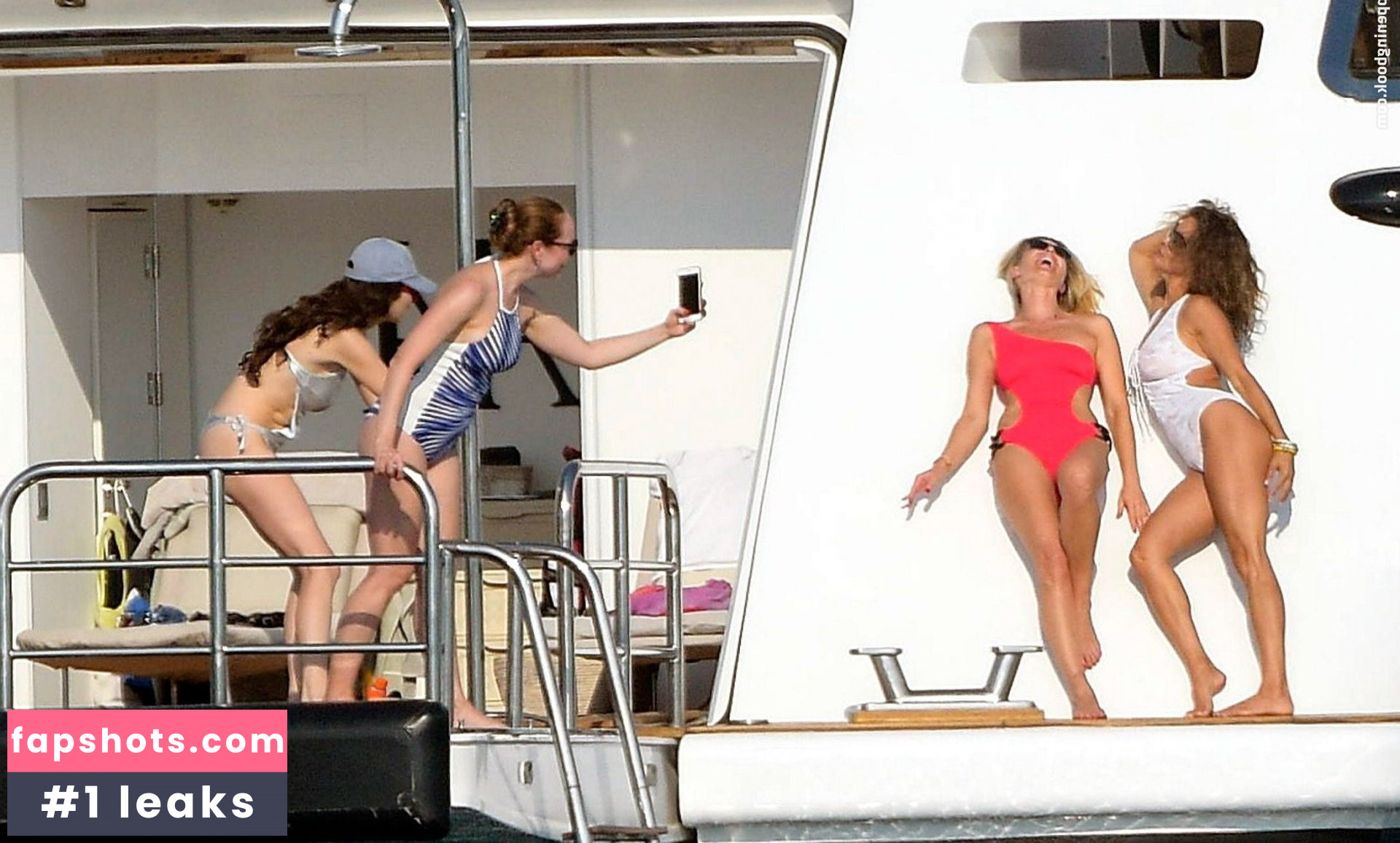 Brooke Burke gallery photo #1407