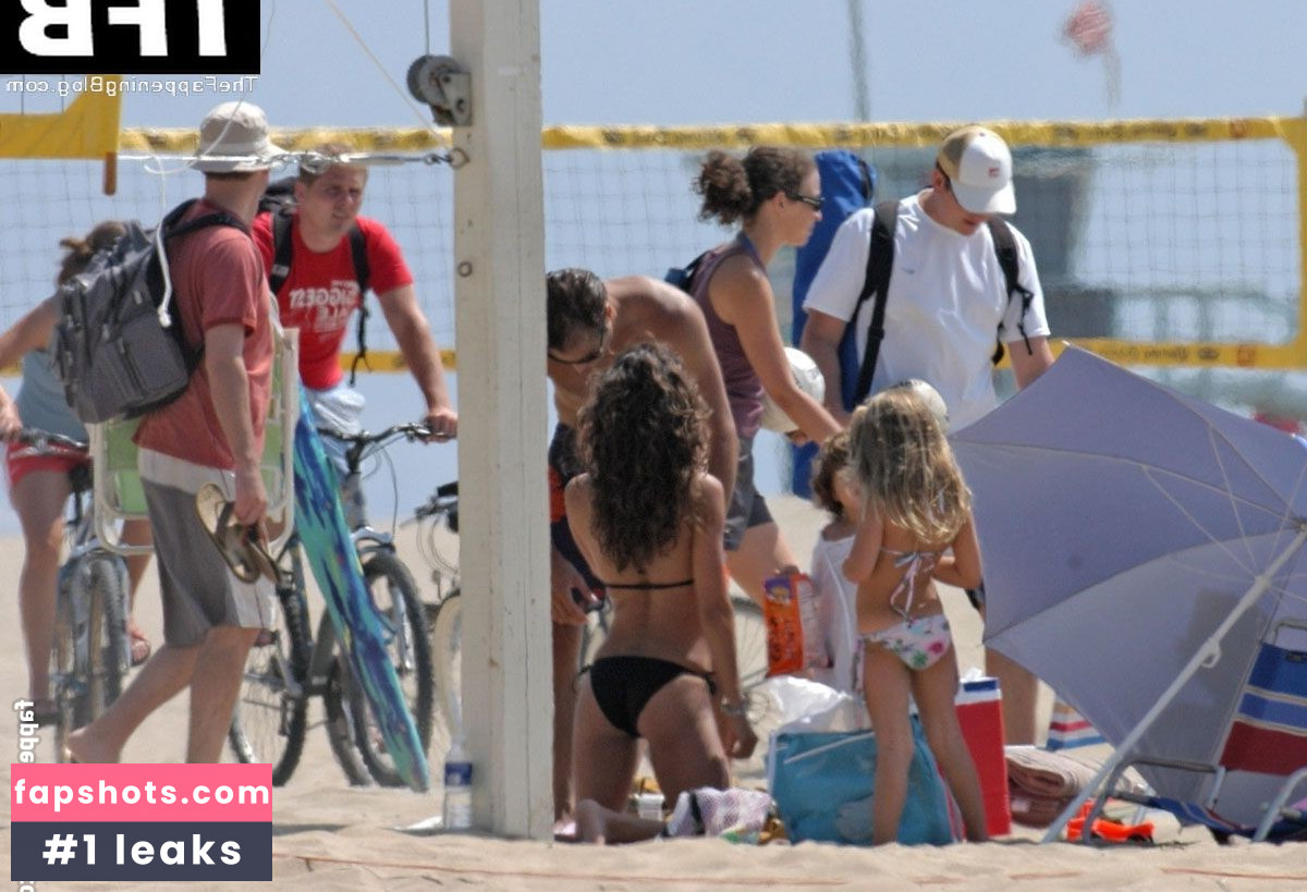 Brooke Burke gallery photo #322