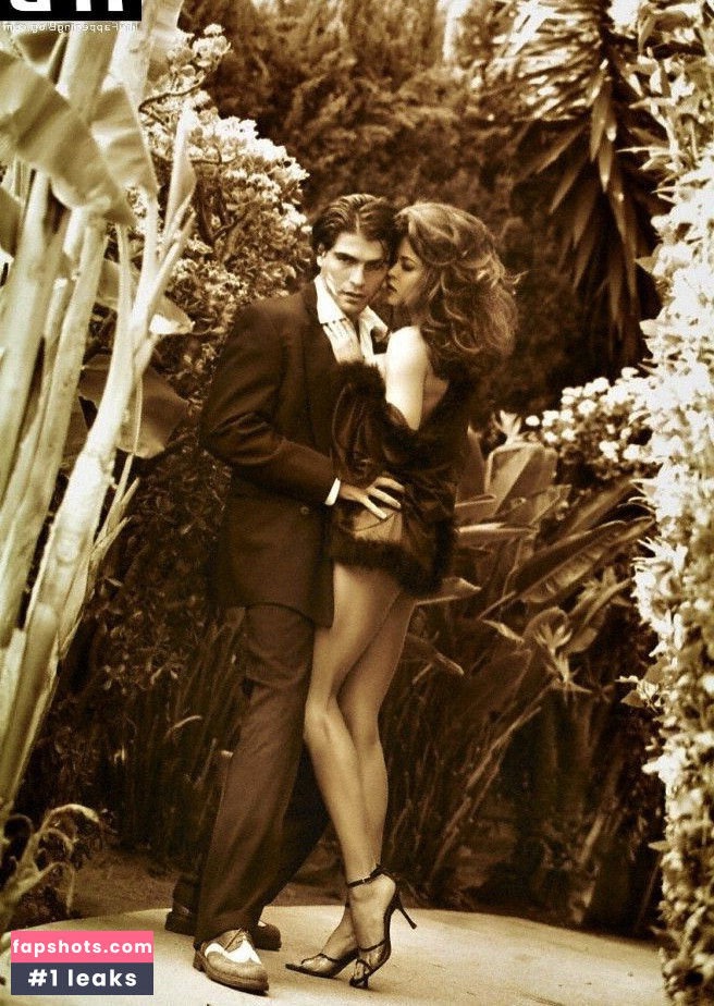 Brooke Burke gallery photo #338