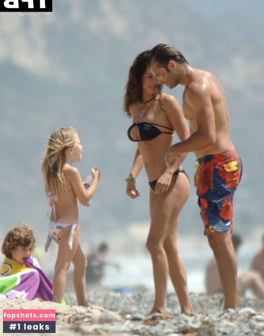 Brooke Burke gallery photo #372