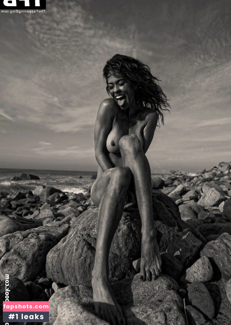 Brooke Burke gallery photo #385