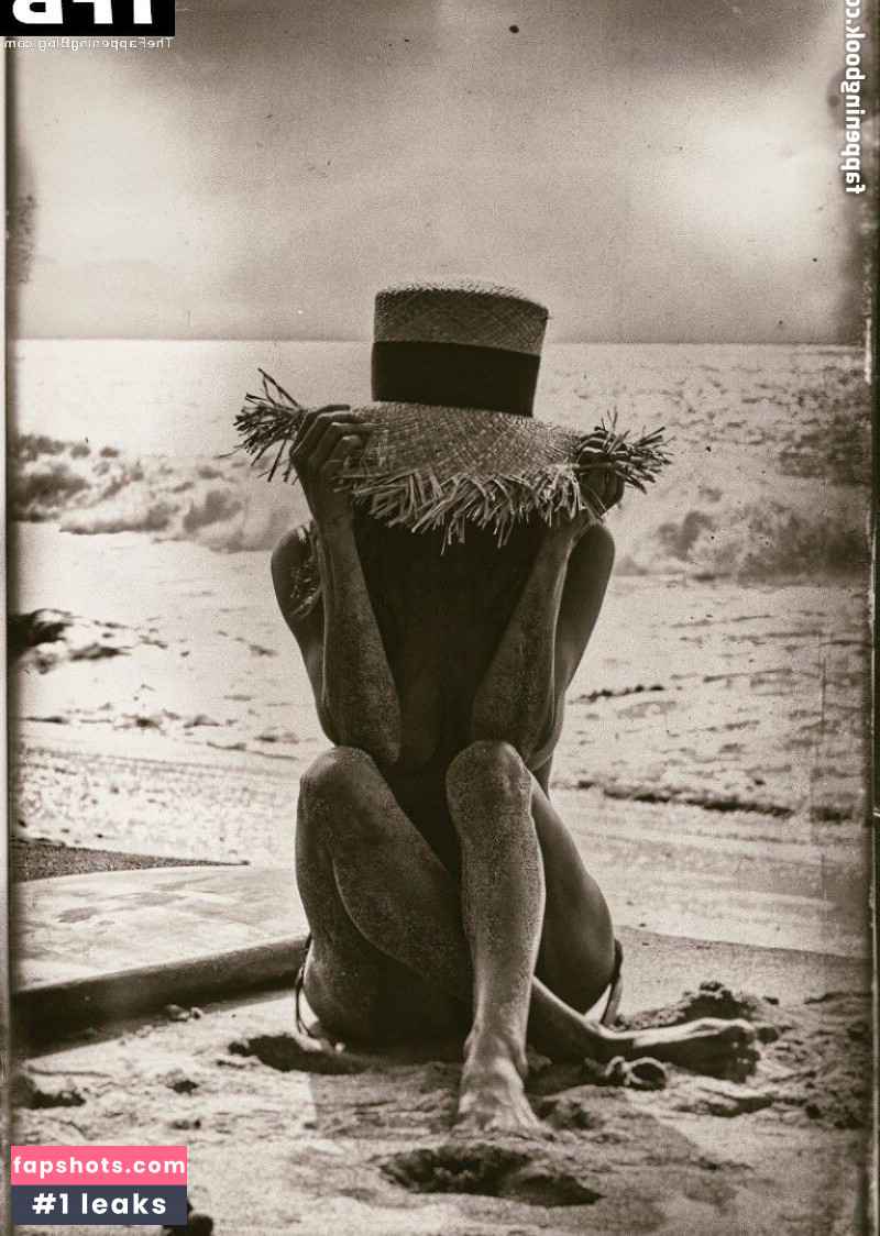 Brooke Burke gallery photo #387