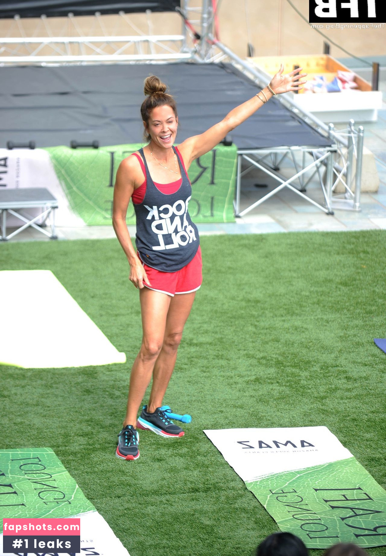 Brooke Burke gallery photo #476