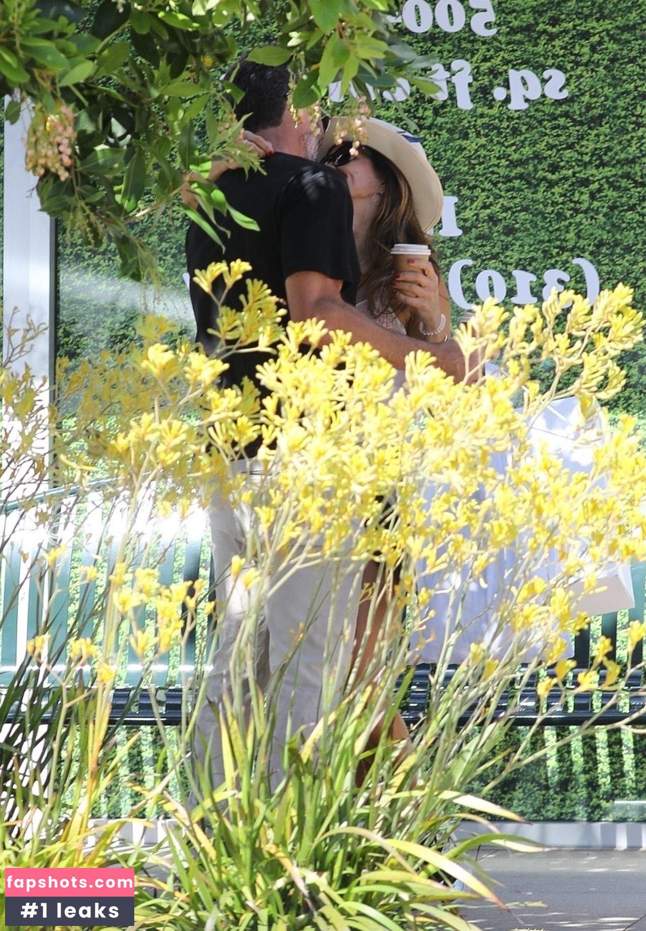 Brooke Burke gallery photo #621