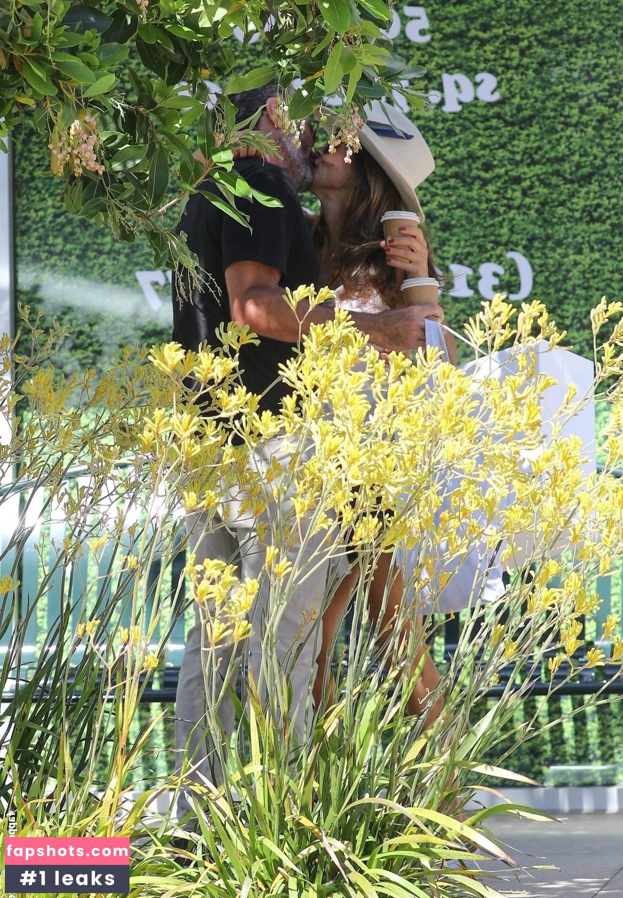 Brooke Burke gallery photo #622