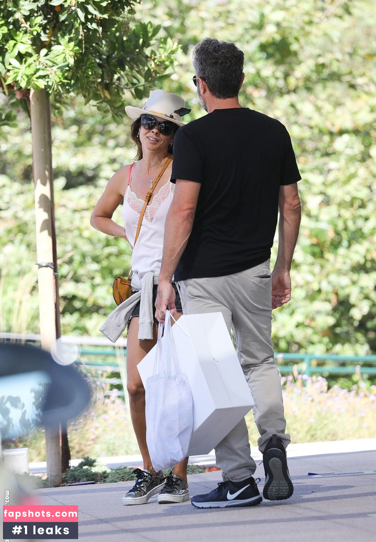 Brooke Burke gallery photo #638