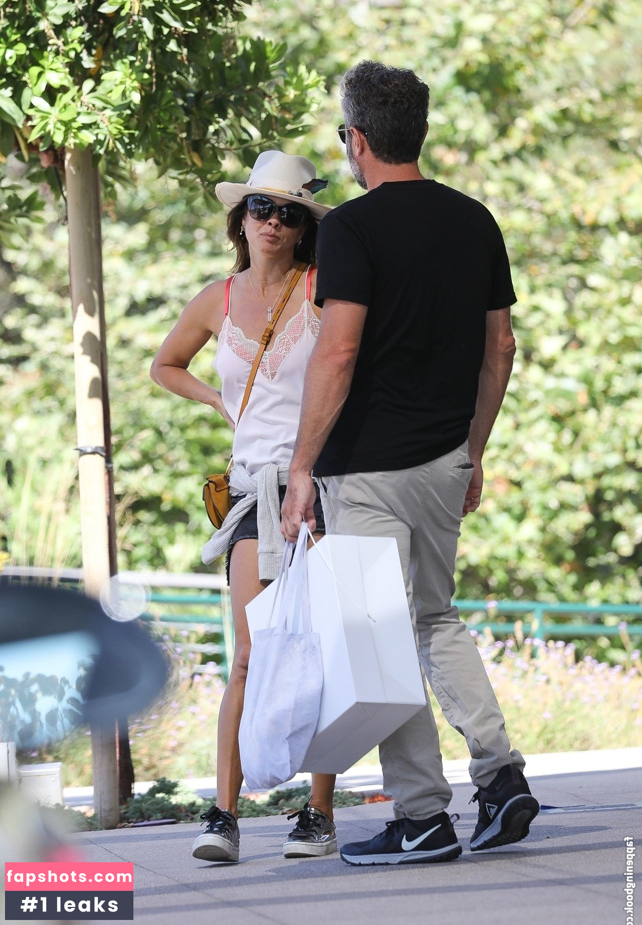 Brooke Burke gallery photo #639