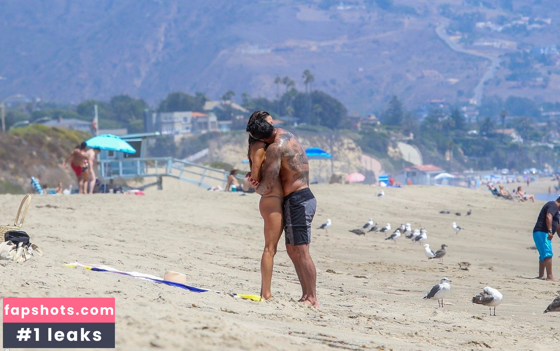 Brooke Burke gallery photo #929