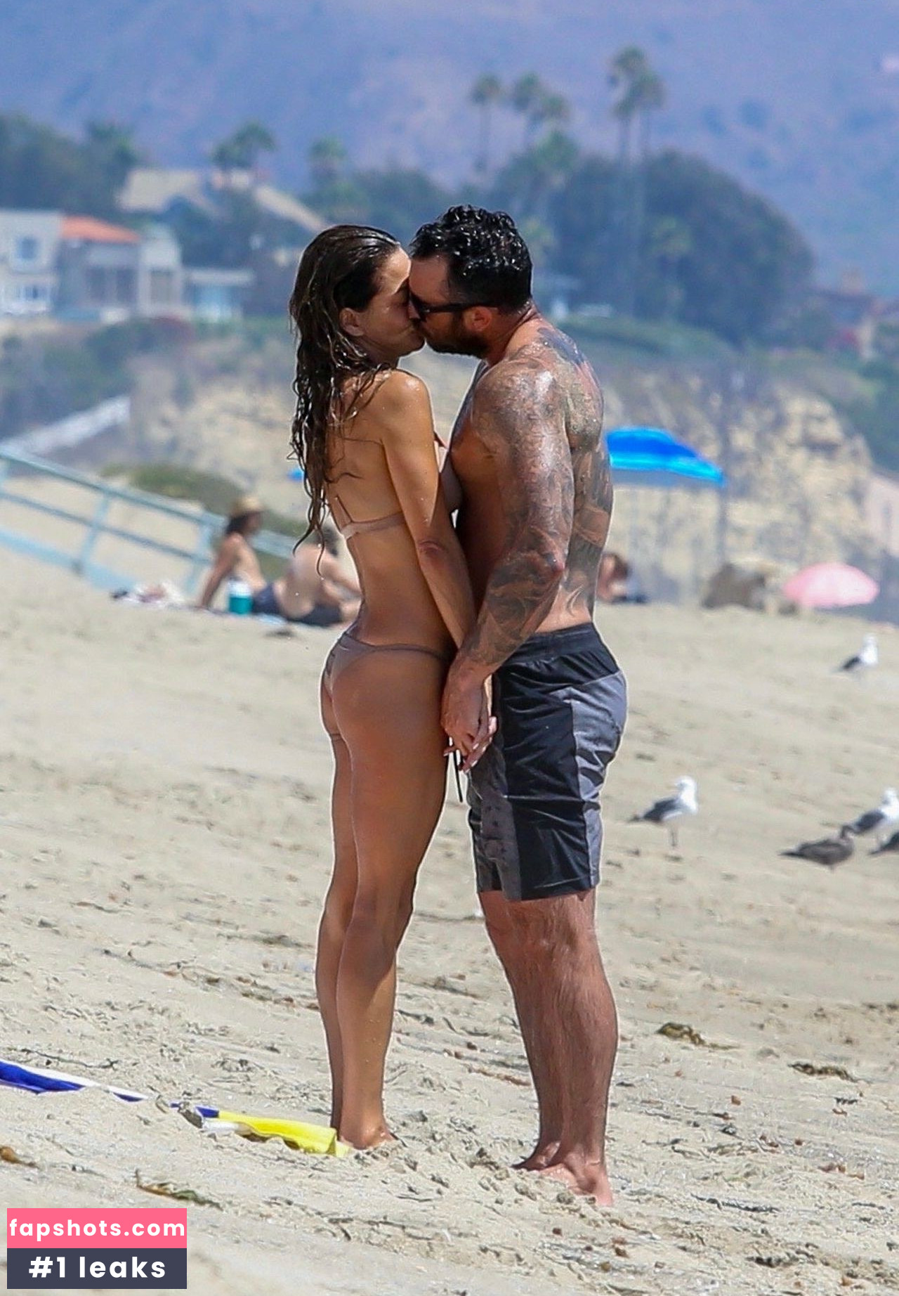 Brooke Burke gallery photo #932