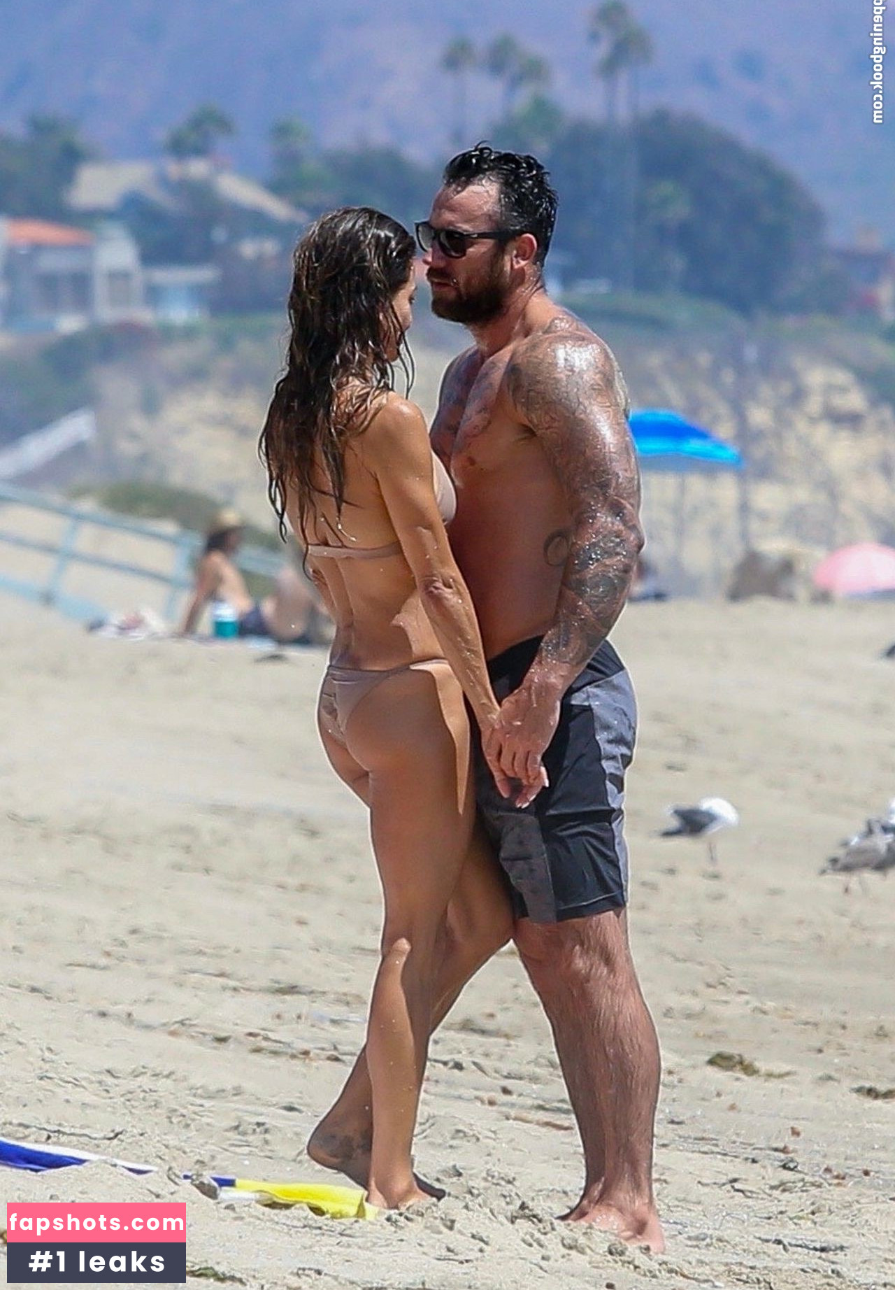 Brooke Burke gallery photo #943