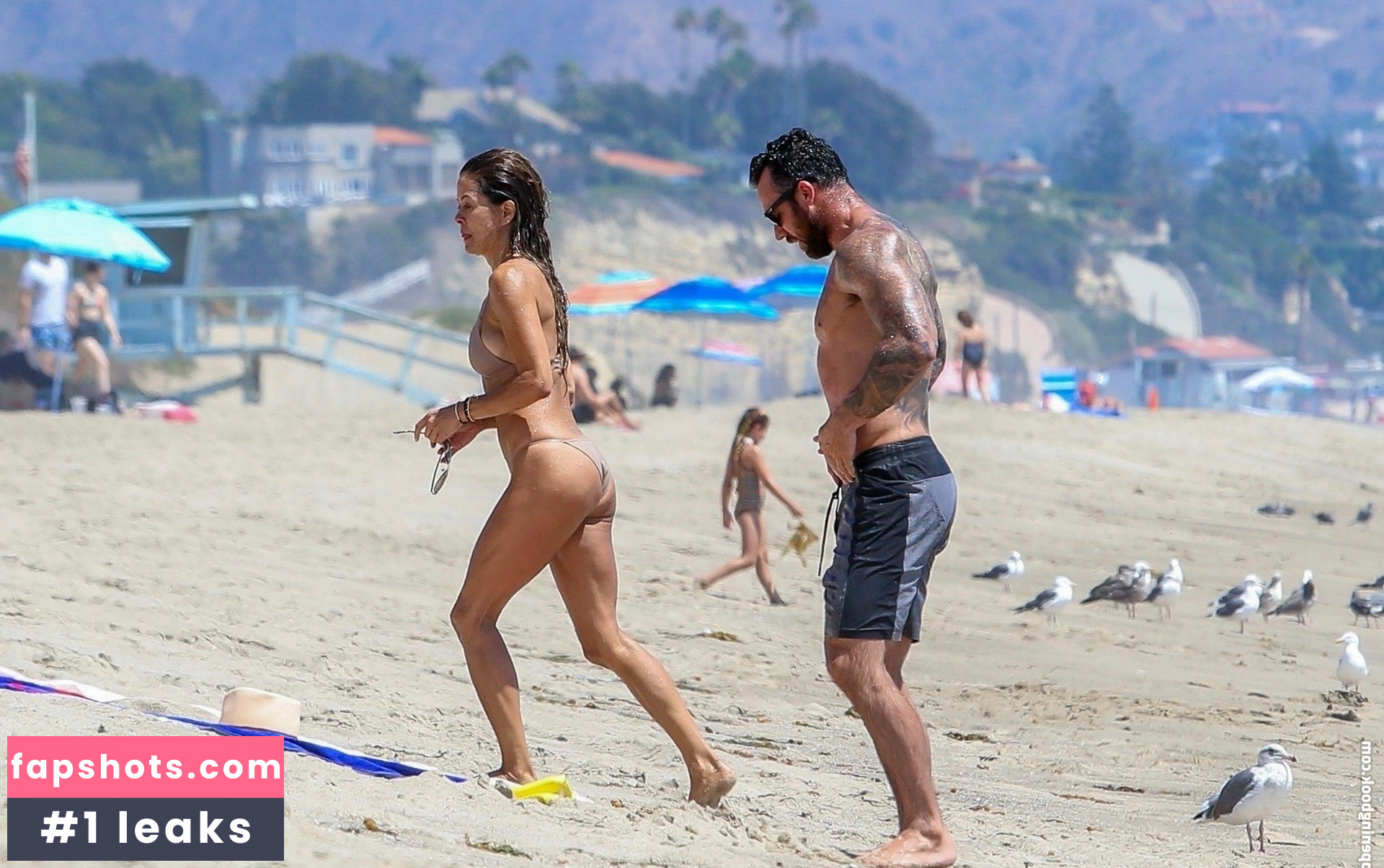 Brooke Burke gallery photo #950