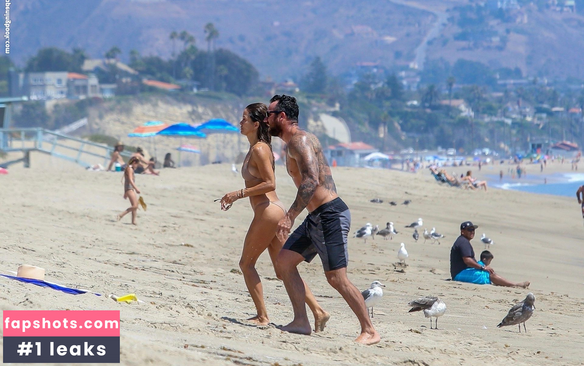 Brooke Burke gallery photo #952