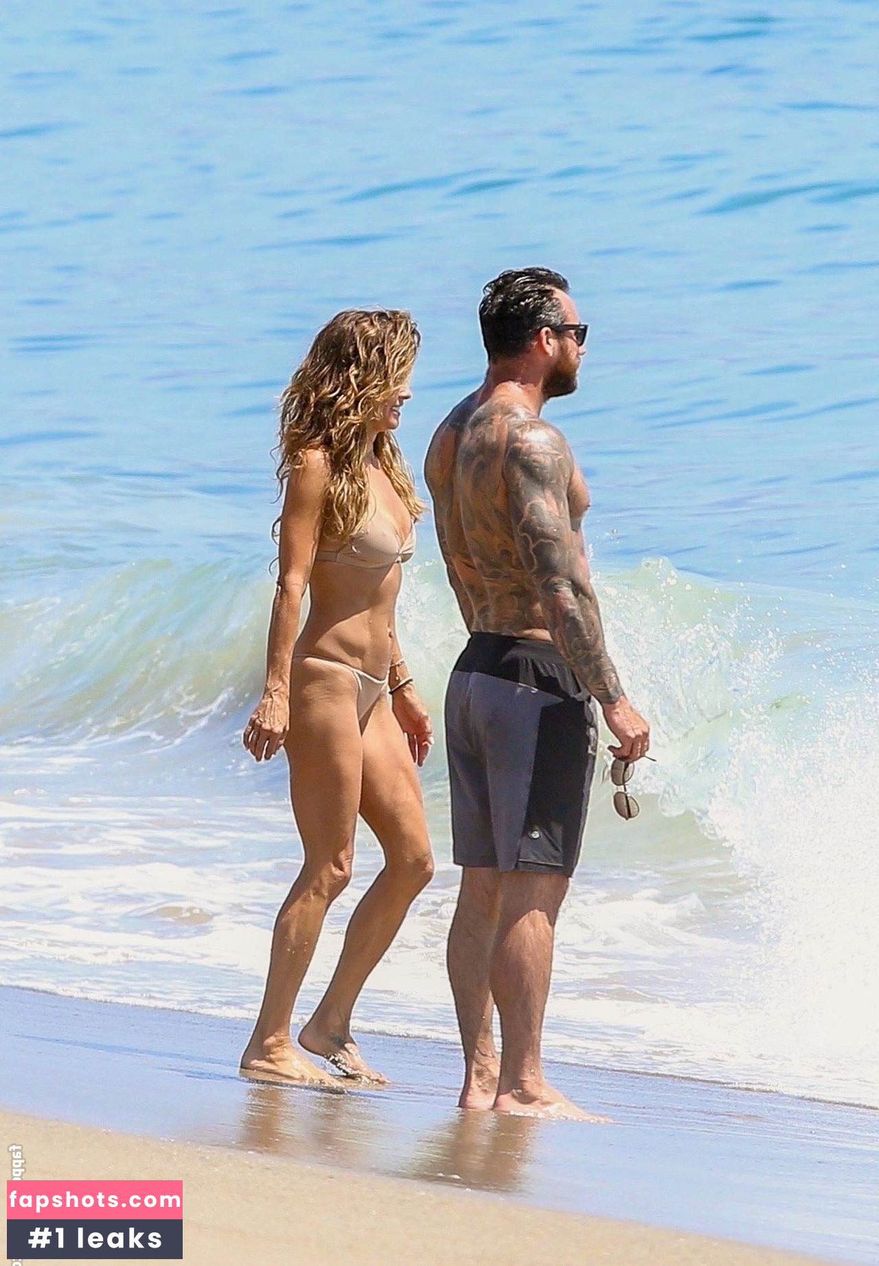 Brooke Burke gallery photo #977