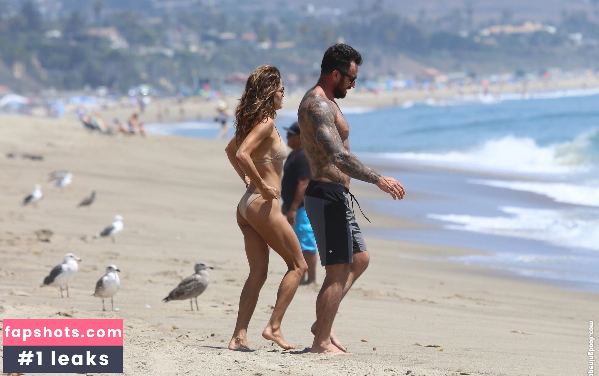 Brooke Burke gallery photo #994