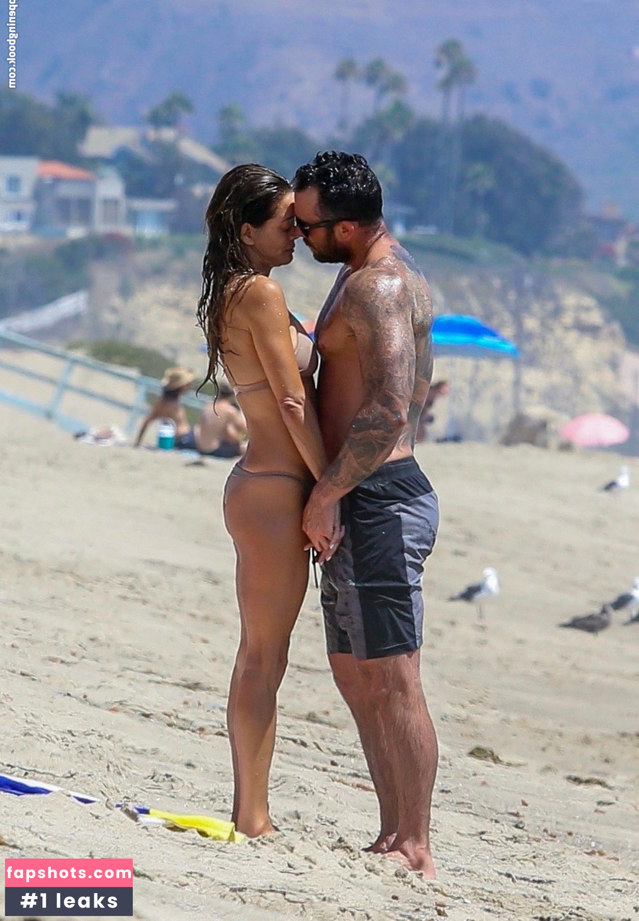 Brooke Burke gallery photo #997