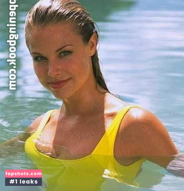 Brooke Burns gallery photo #16