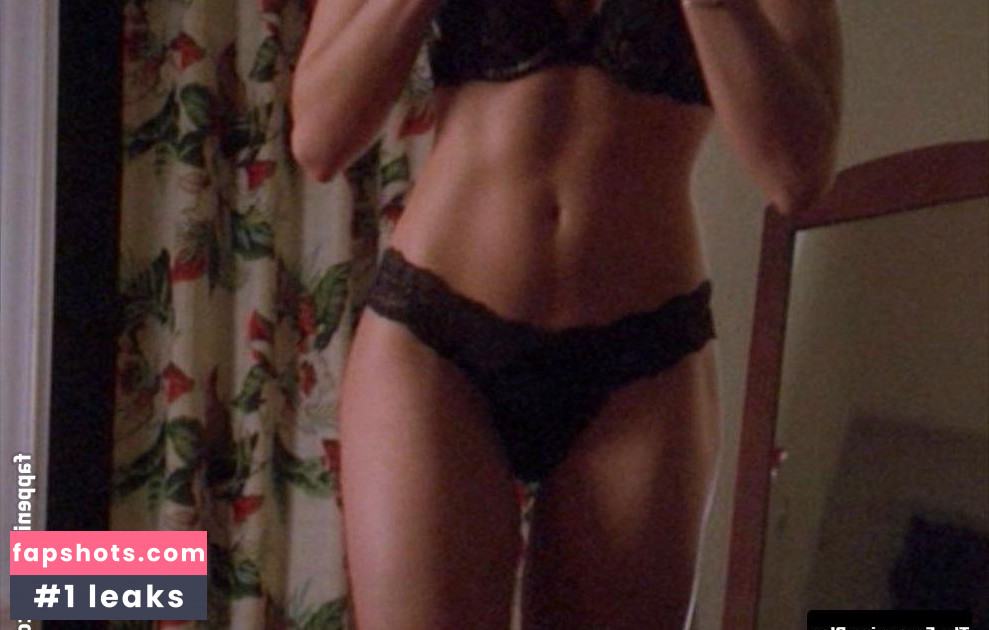 Brooke Burns gallery photo #3