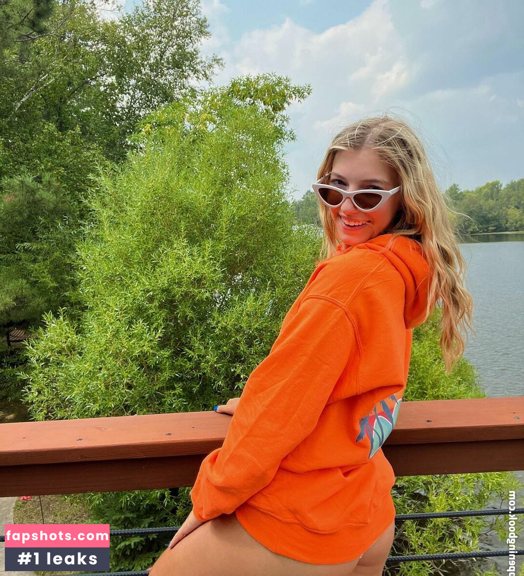 Brooke Isabella Nude Leaks OnlyFans Photos #13 - LeakJerk