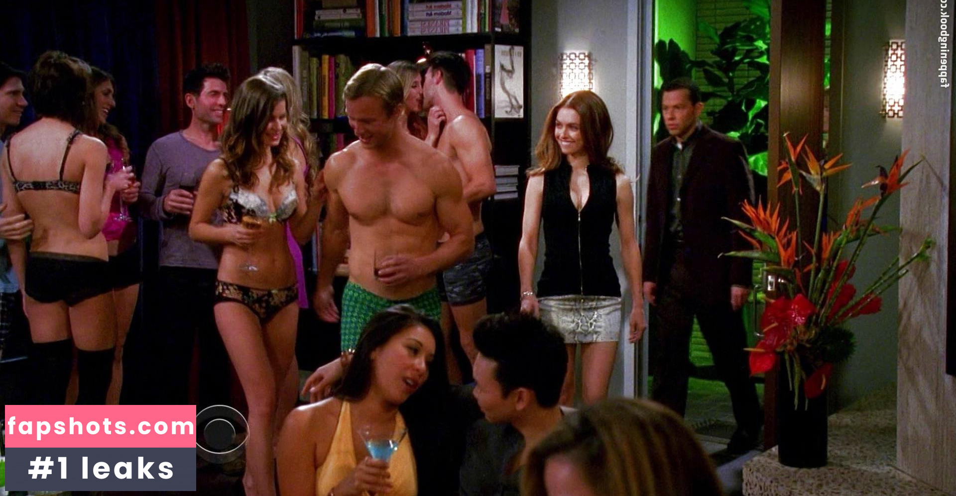 Brooke Lyons gallery photo #17