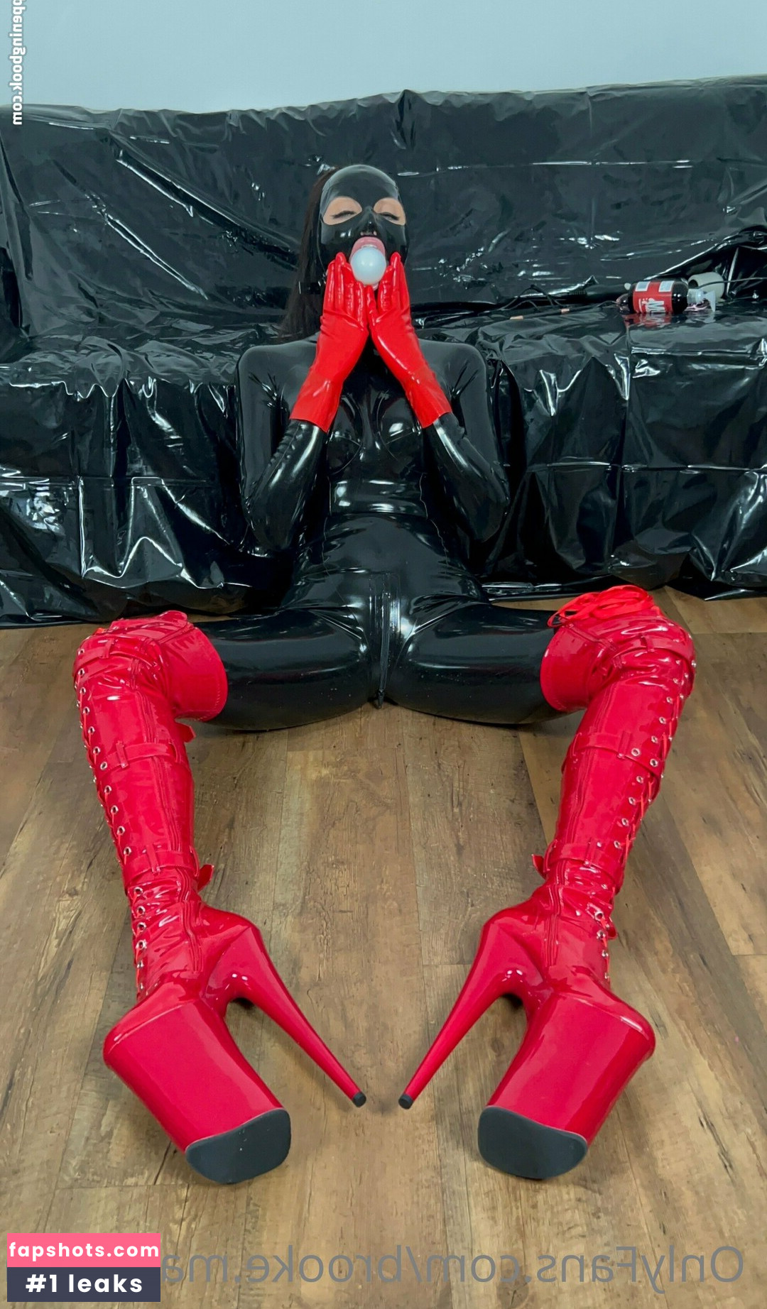 Brooke Maddison Nude Leaks OnlyFans Photos #4 - LeakJerk