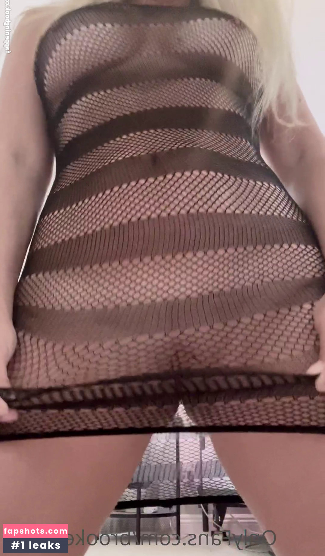 Brooke Marks gallery photo #97