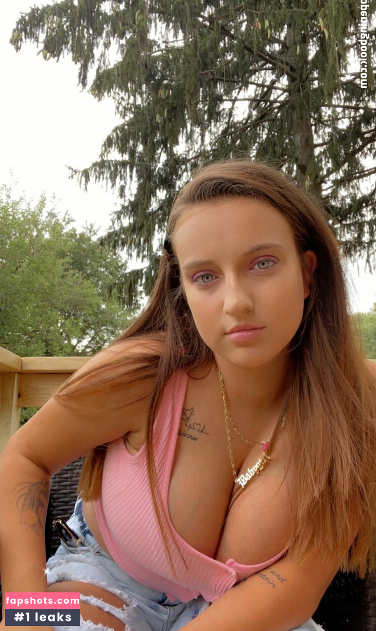 Brooke Mattson gallery photo #33