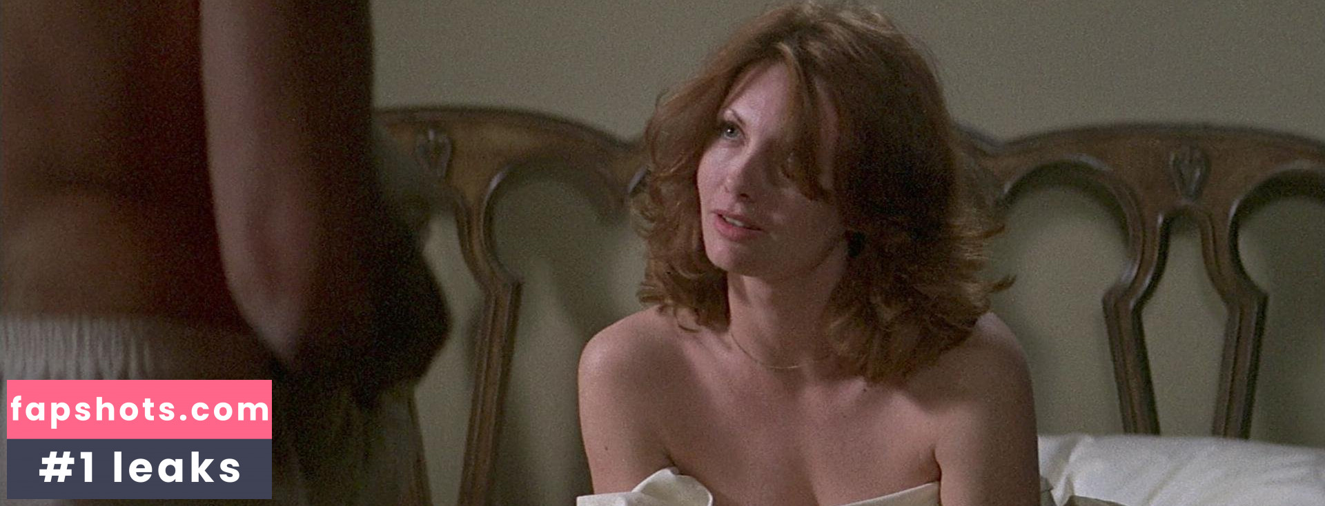 Brooke Mills nude babe gallery