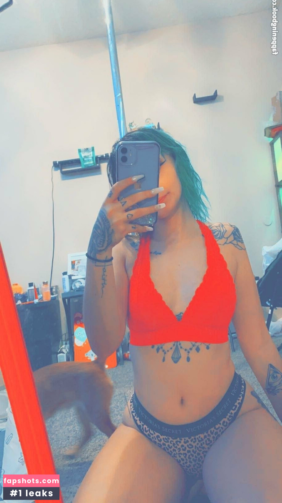 Brooke Ogden gallery photo #13