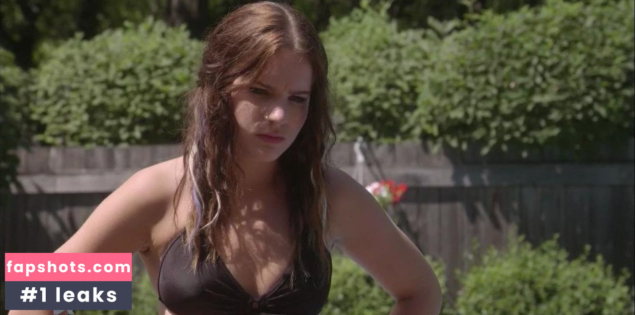 Brooke Palsson gallery photo #2