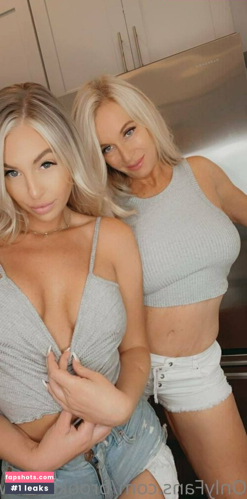 brookeshowsxx gallery photo #2940