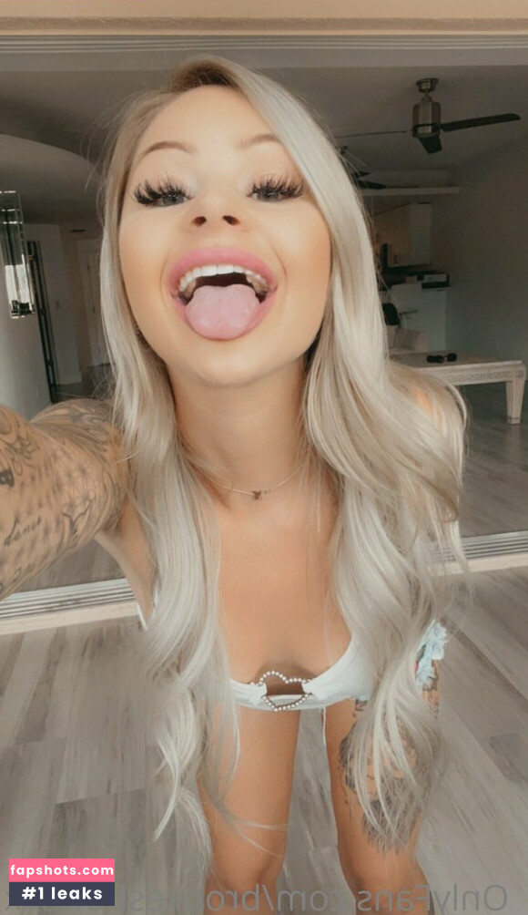 brookeshowsxx gallery photo #3299