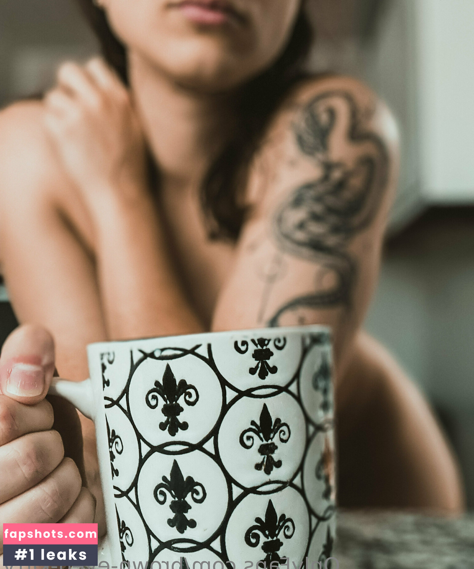 brown-eyed-kitty gallery photo #30