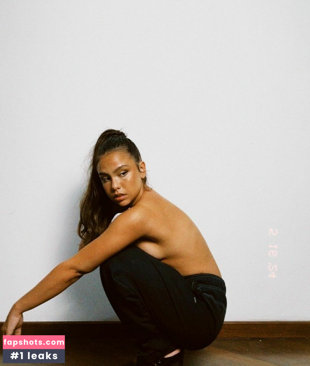 Bruna Carvalho gallery photo #14