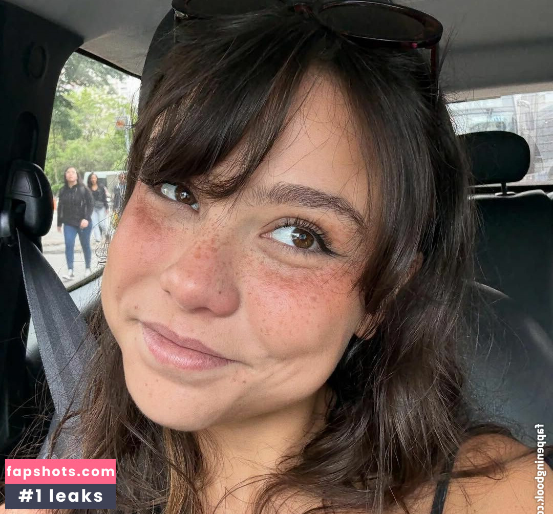 Bruna Carvalho gallery photo #3