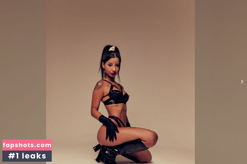 Bruna Fortaleza nude babe gallery