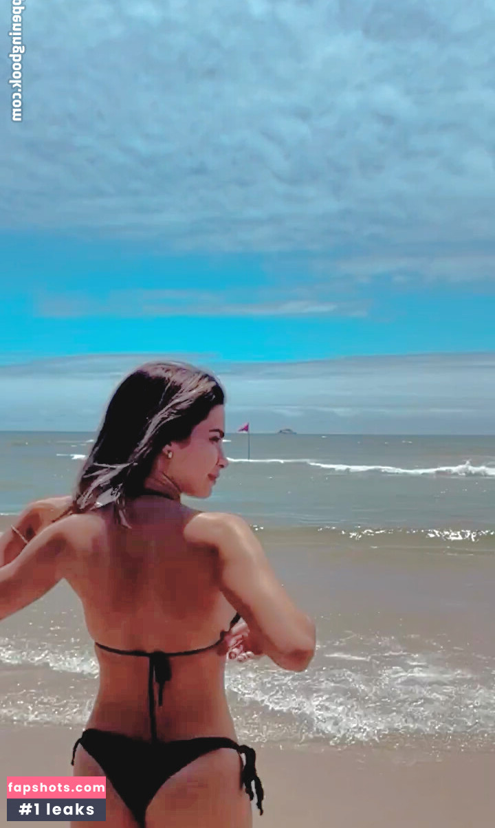 Bruna Gomes gallery photo #30