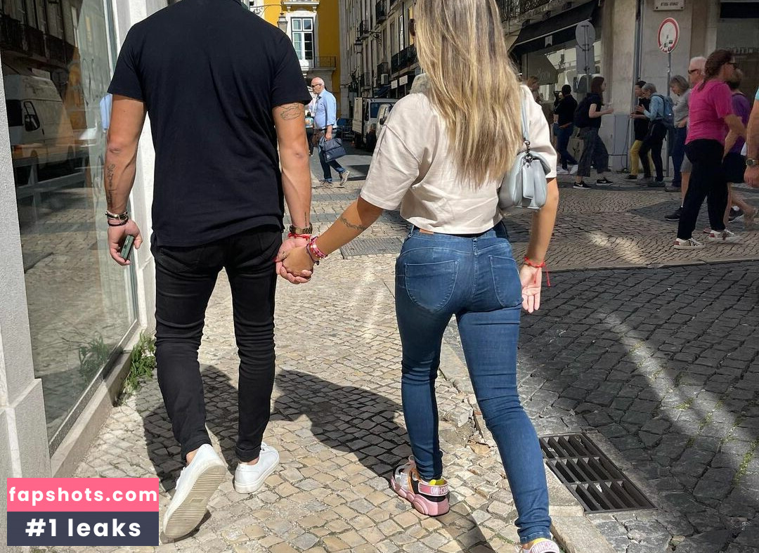 Bruna Gomes gallery photo #35