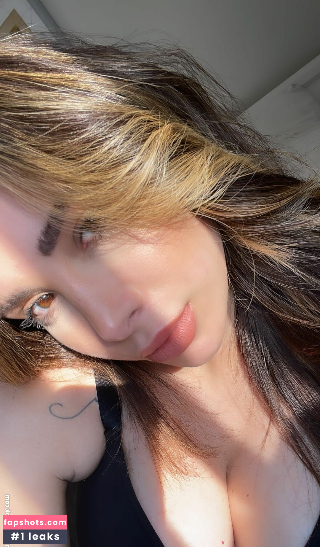 Bruna Gomes gallery photo #37