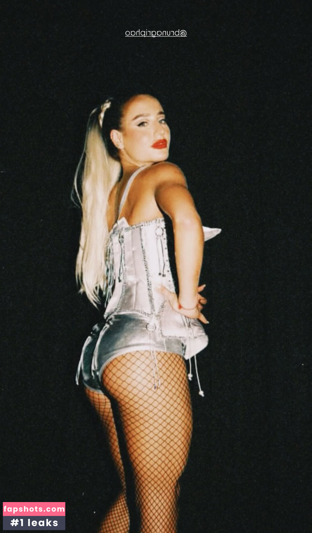 Bruna Griphao gallery photo #18