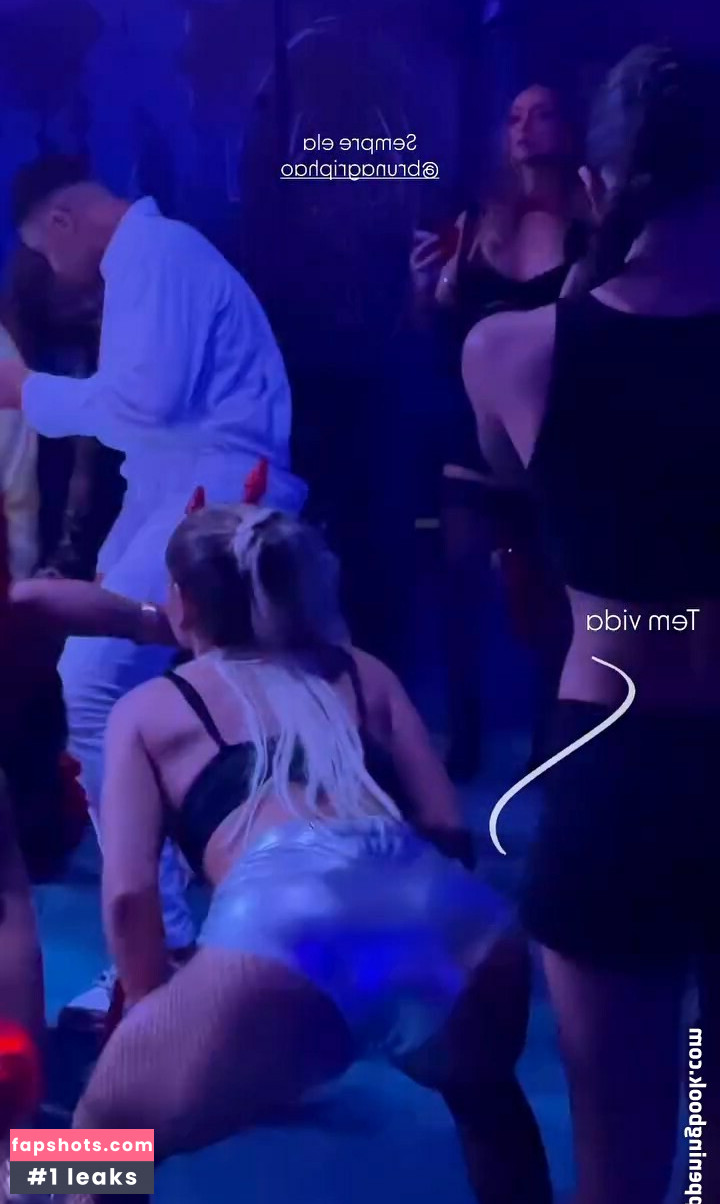 Bruna Griphao gallery photo #22