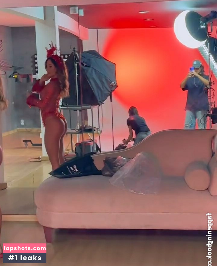 Bruna Griphao gallery photo #39